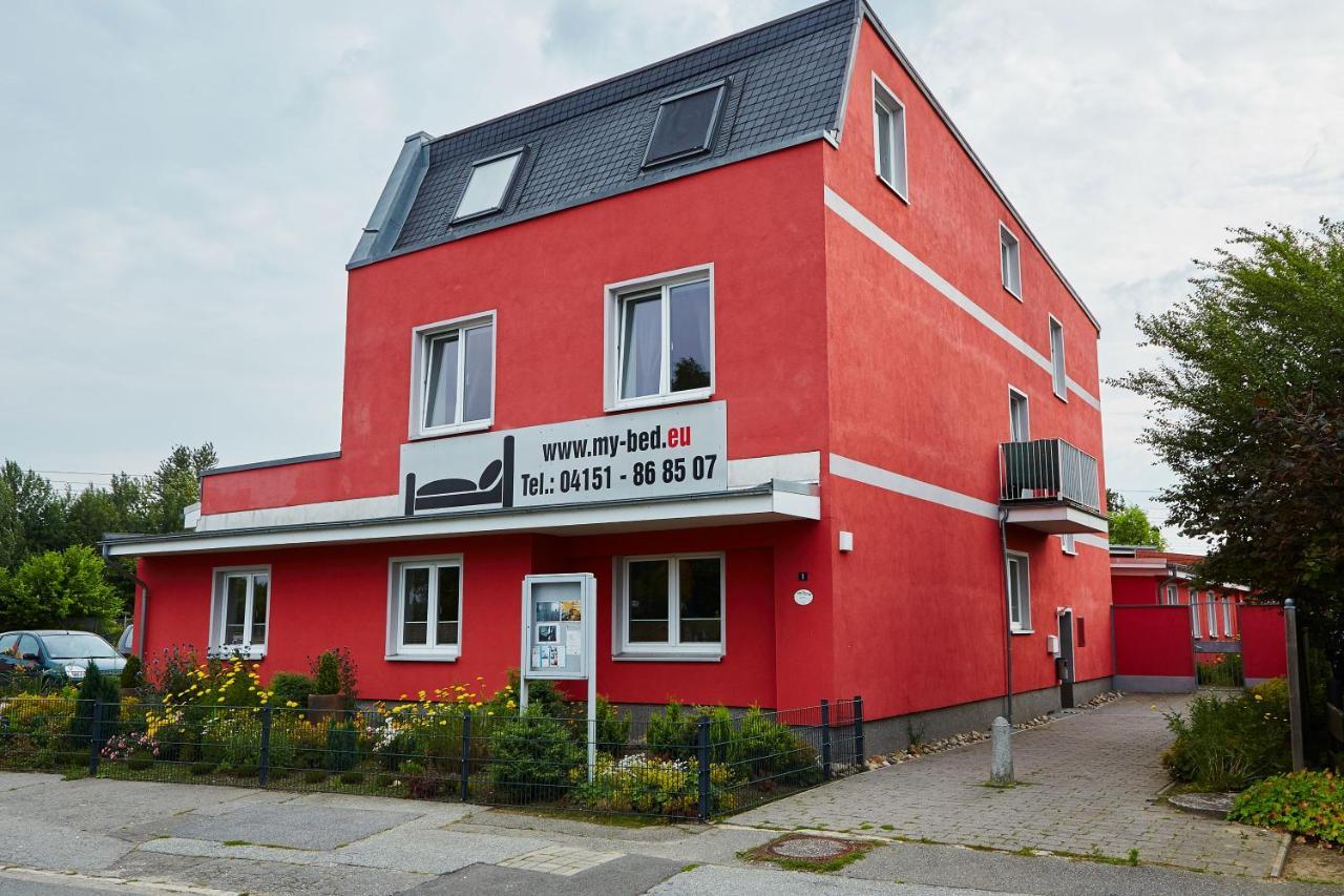 My-Bed Schwarzenbek Apartment Exterior photo